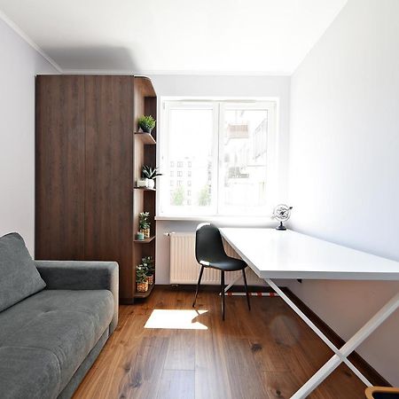 Wola Apartment Warschau Buitenkant foto